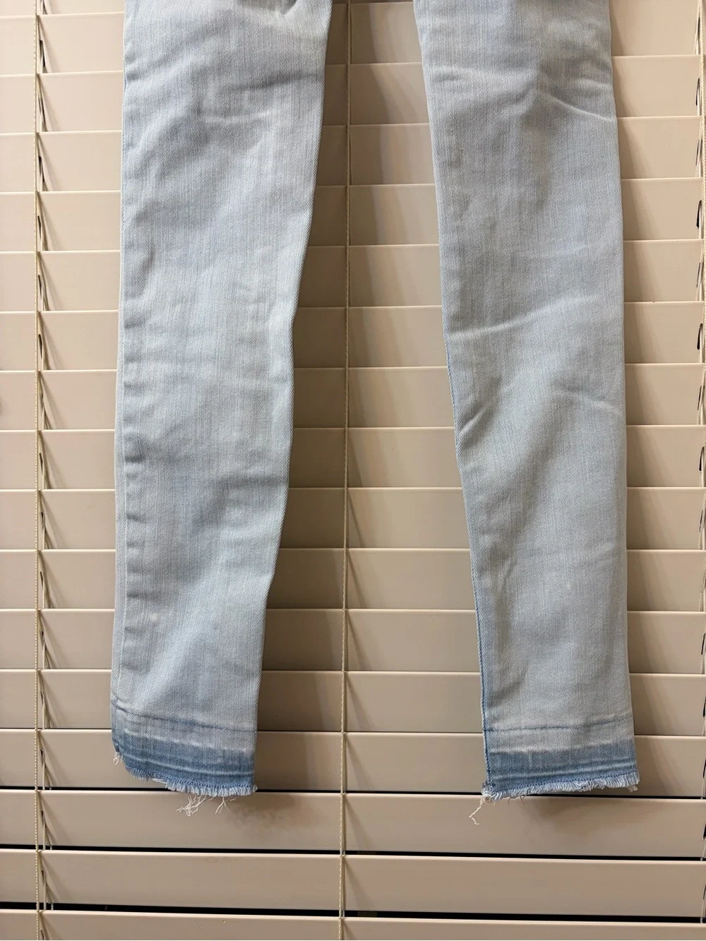 Old Navy Ballerina Jeggings Skinny Jeans Girl’s 16 Light Wash Distressed Denim